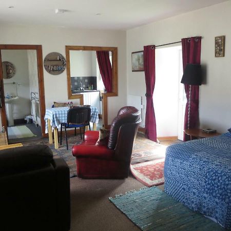 מאלייג Glenancross Guesthouse מראה חיצוני תמונה